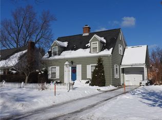 32 Woodcrest Blvd, Buffalo, NY 14223