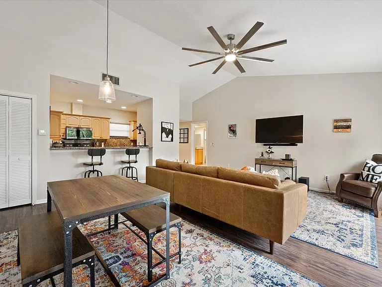 11863 Wimbledon Cir #538 — Photo 11