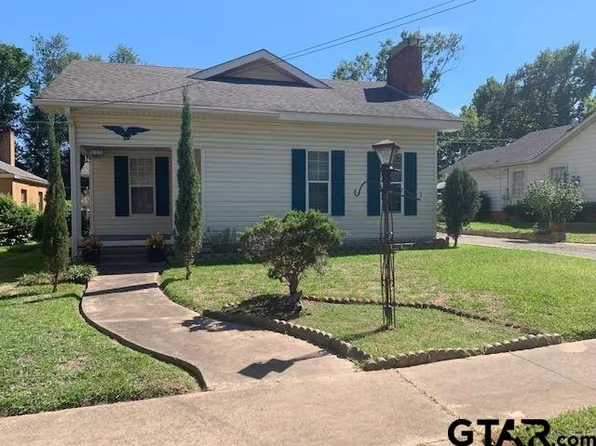 535 Dallas St, Jacksonville, TX 75766