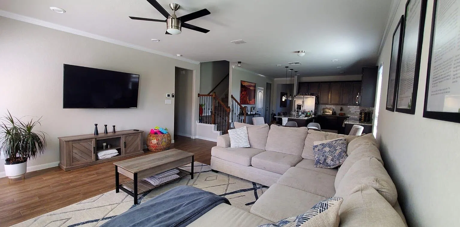 4 bed, 2391 sqft, $2,349 — Photo 1