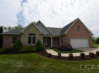 492 Wolf Ridge Ct, Adrian, MI 49221