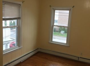 336-338 Benham Ave, Bridgeport, CT 06604