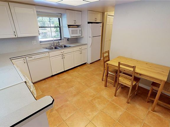 4th image of 4406 Lake Trudy Dr