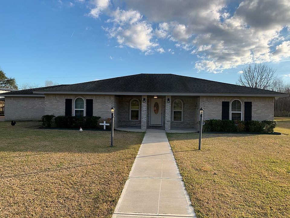 1st image of 523 Berry Dr