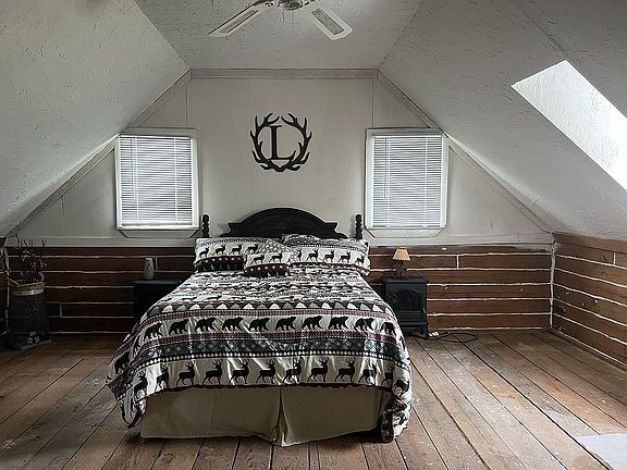CABIN BEDROOM 2