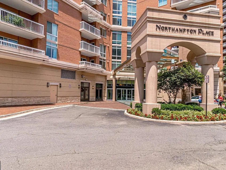 3101 N Hampton Dr #1411