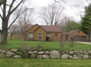 16471 Ireland Rd, Mishawaka, IN 46544