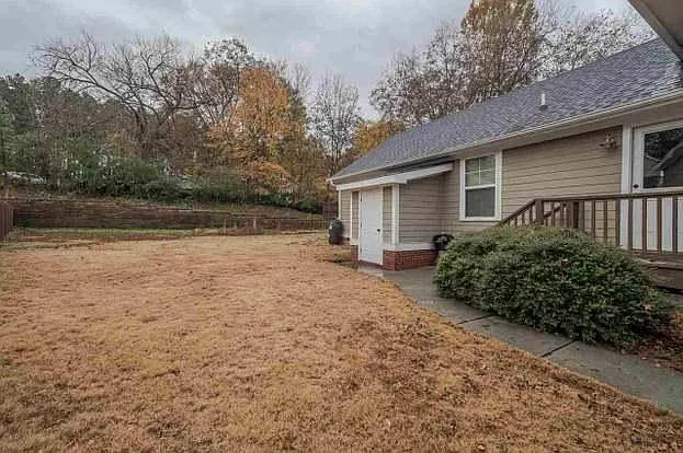 920 Dorothy Sanders Way — Photo 2