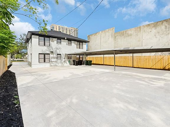 5th image of 1119 Waugh Dr #3