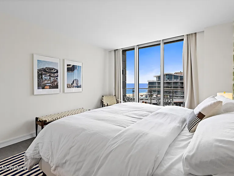 20 Melrose Ter #511 — Photo 11