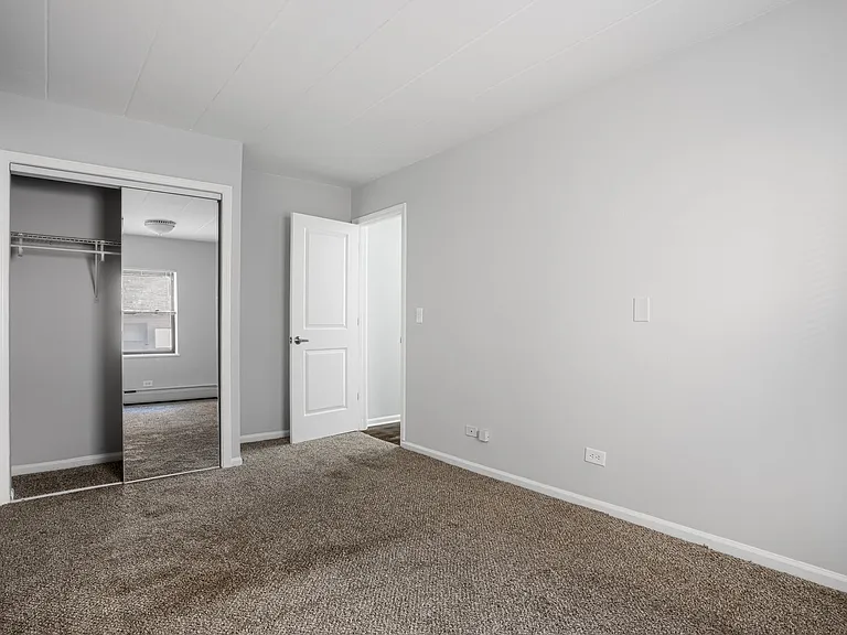 6007 N Kenmore Ave — Photo 32