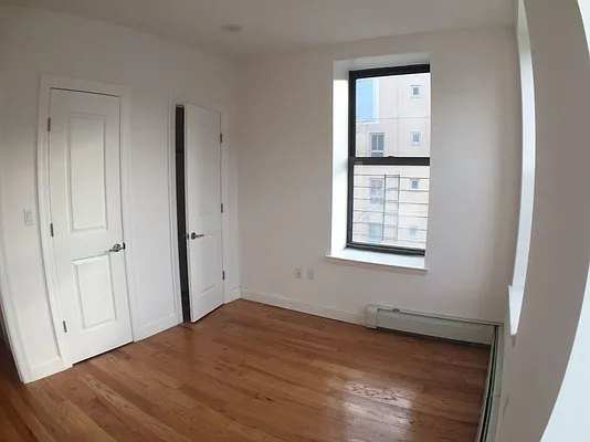 Rented by Uptown Flats LLC | media 22