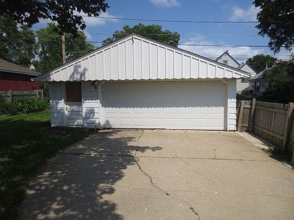 3rd image of 4406 S Taylor Ave