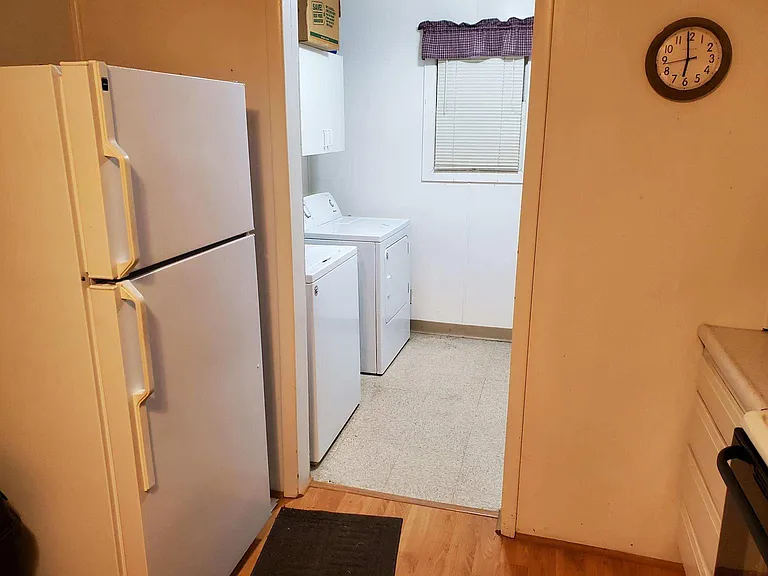 1612 Cherry Ave — Photo 6