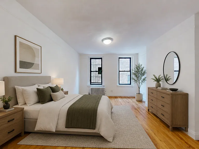 1614 York Ave #5B — Photo 2