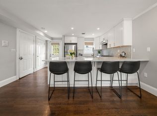 3 Glover Ct #PENTHOUSE, Boston, MA 02127