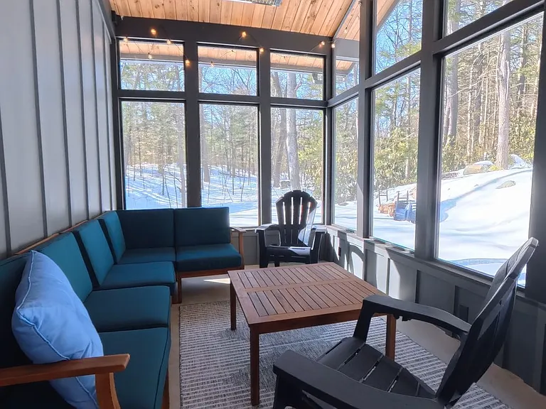 Building's Lounge