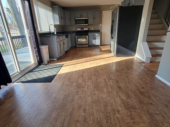 5th image of 913 59th West Pl