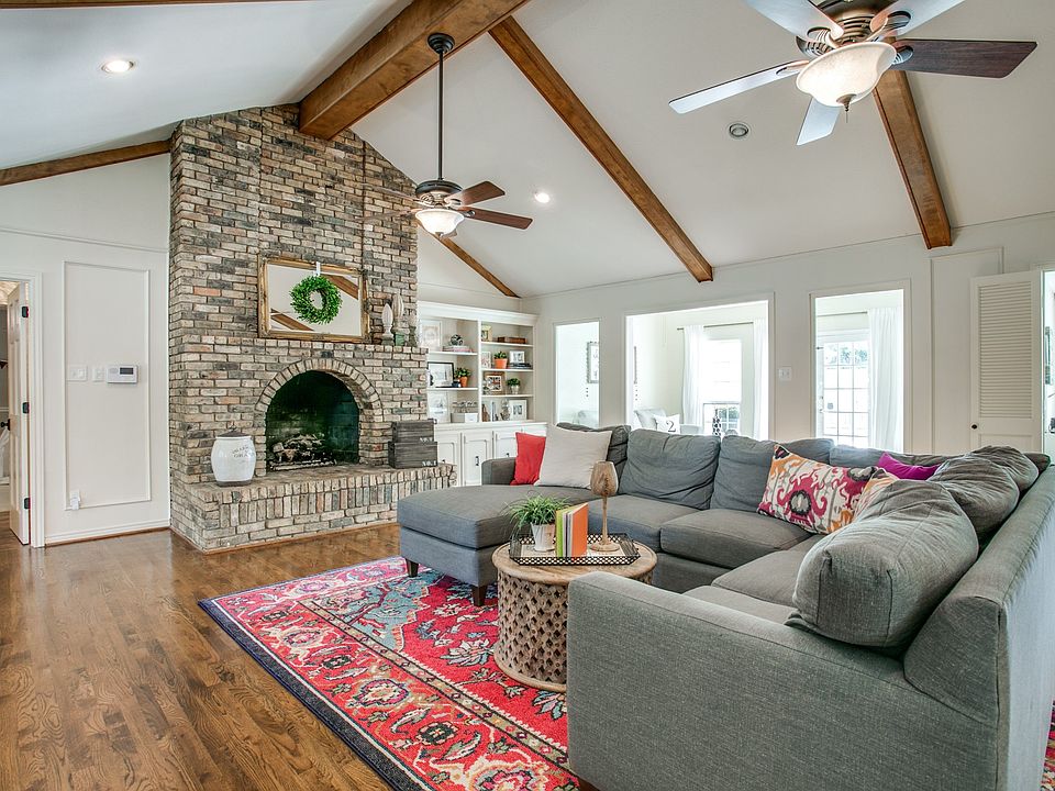 1st image of 4404 Briargrove Ln