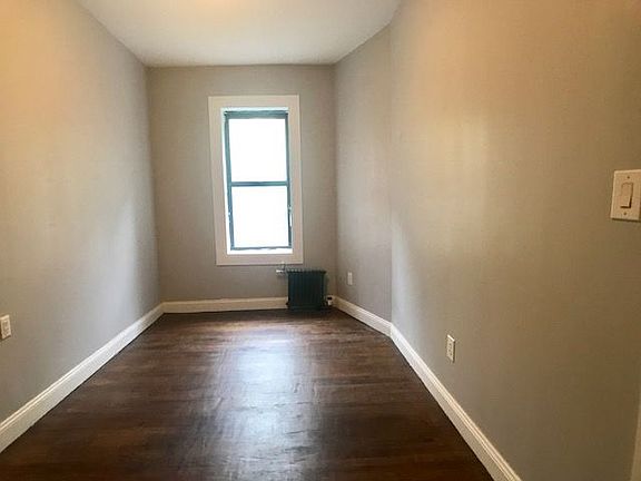 4th image of 2 Pinehurst Ave APT C6