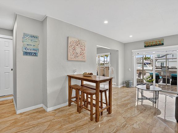 5th image of 19 Mangrove Ln