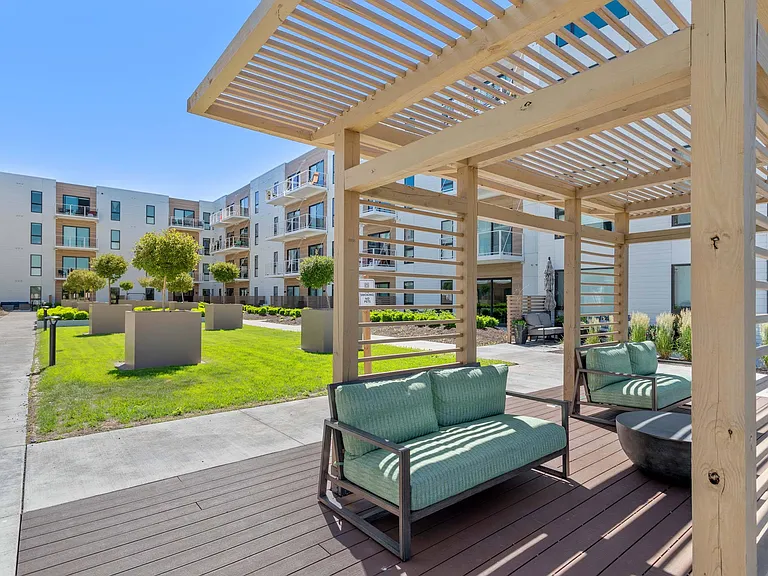 Parterre at Emerald Row — Photo 16