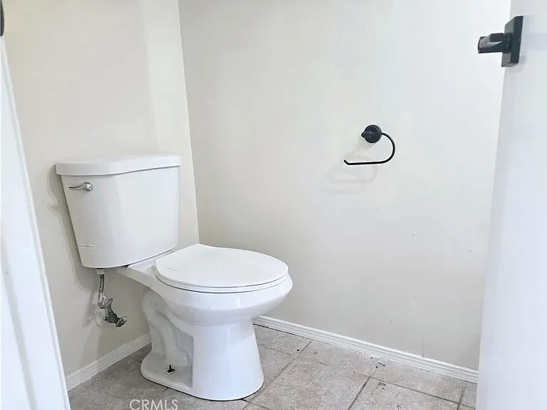 4002 Bryant Ct — Photo 10