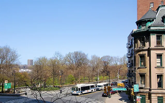 Sold by Corcoran | media 32