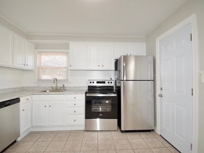 212 Breckwood Blvd, Springfield, MA, 01109