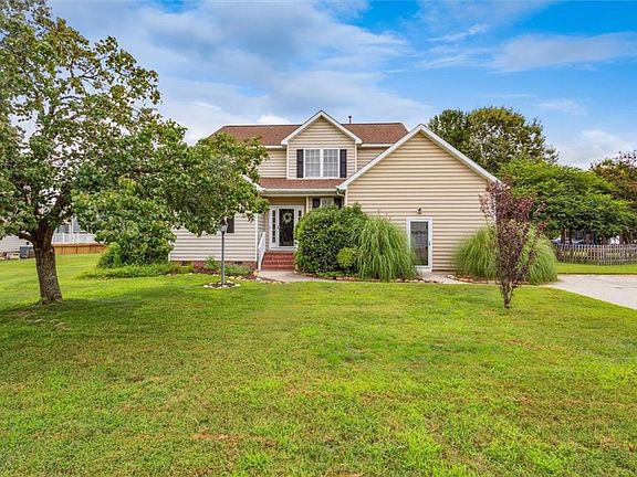2nd image of 4302 Darden Farm Ln