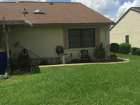 3rd image of 356 Grove Cir