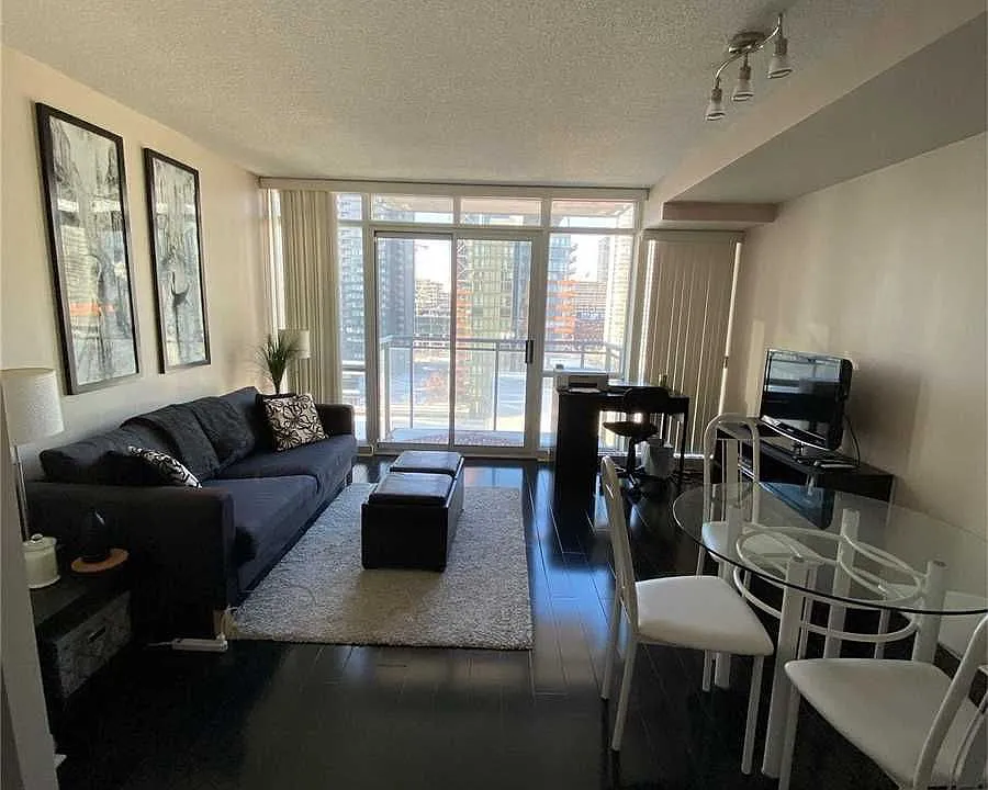 11 Brunel Ct #1605
