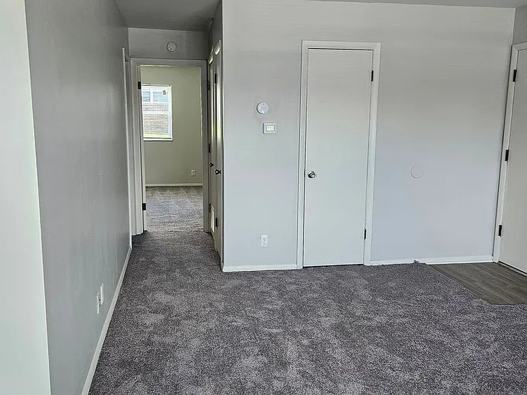 Fairmont Apartments — Photo 14