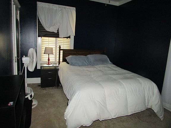 5th image of 222 S Highland Ave
