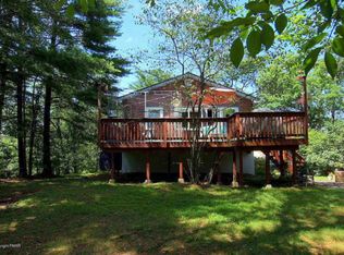 402 Ridge Rd, Stroudsburg, PA 18360