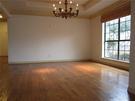 4th image of 16919 Preston Bend Dr