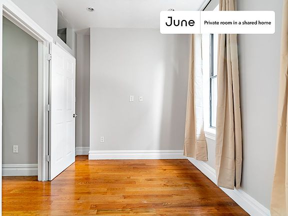 4th image of 826 9th Ave #B