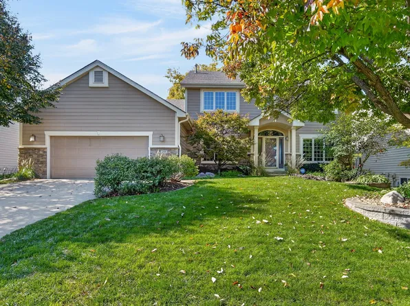 205 S 26th St, West Des Moines, IA 50265