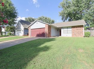 9143 S Lakewood Ave, Tulsa, OK 74137