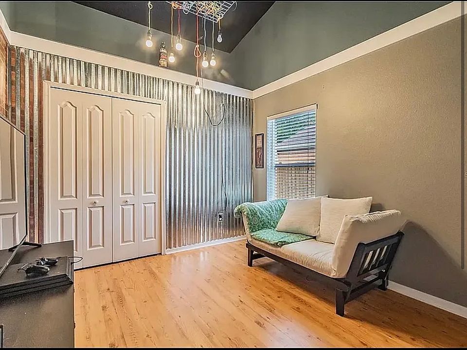 2nd image of 30009 Morningmist Dr