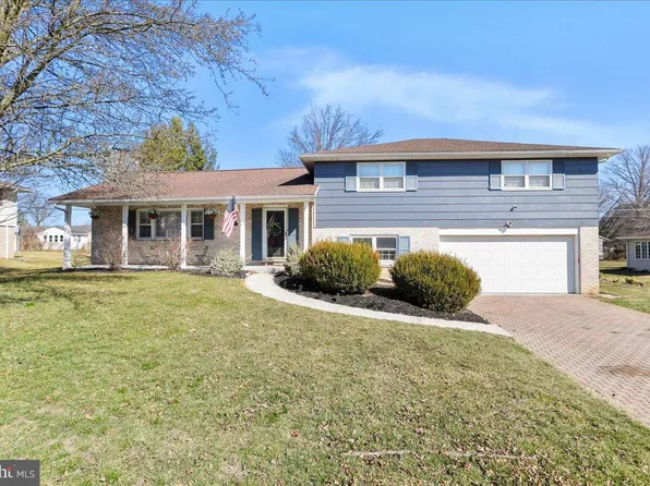 173 Colonial Dr, Chambersburg, PA 17202