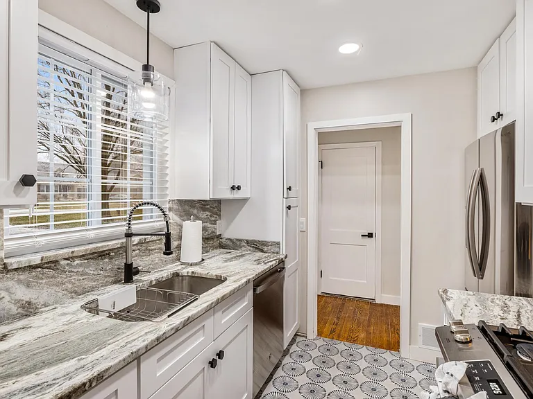 27470 Lathrup Blvd — Photo 16