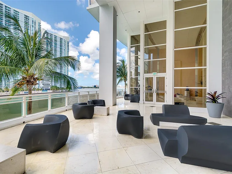 901 Brickell Key Blvd #2006 — Photo 33