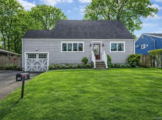 24 Lantern Street, Huntington, NY