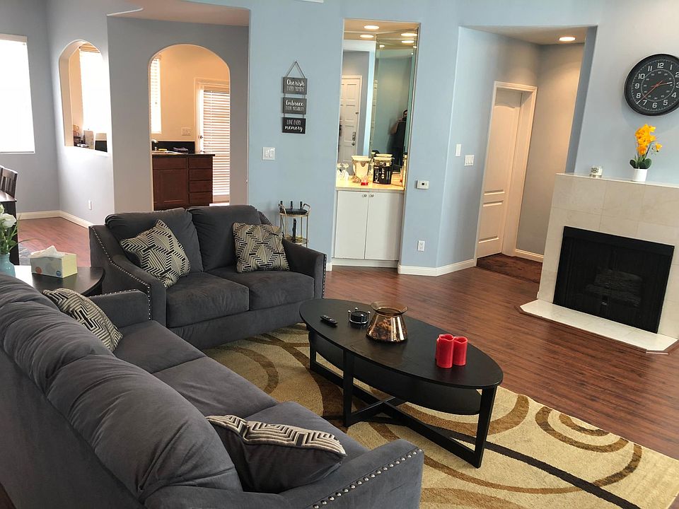 1st image of 408 W Queen St APT 111