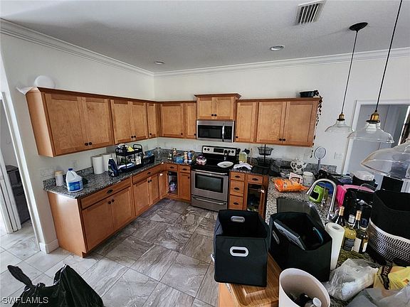 4th image of 1400 Lansdale Ave