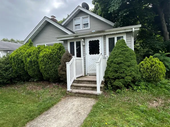 176 Sweezy Avenue, Freeport, NY 11520