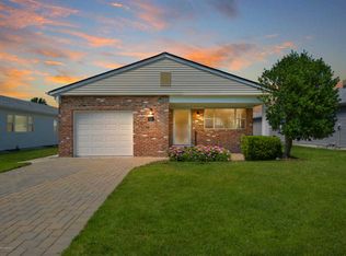 22 Woodstock Dr, Toms River, NJ 08757