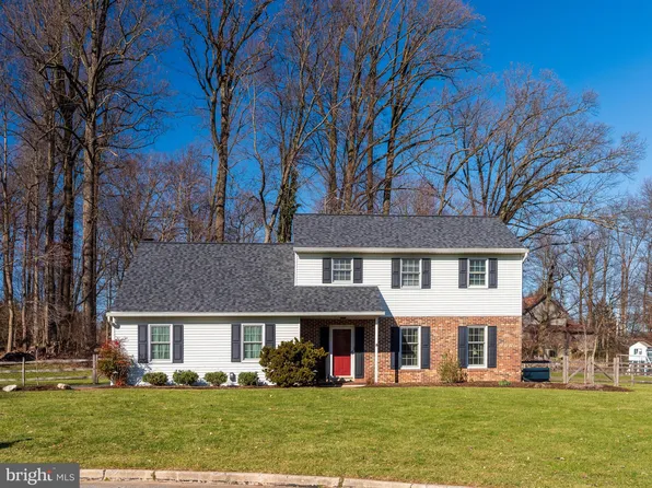 6 Arianna Ln, Exton, PA 19341