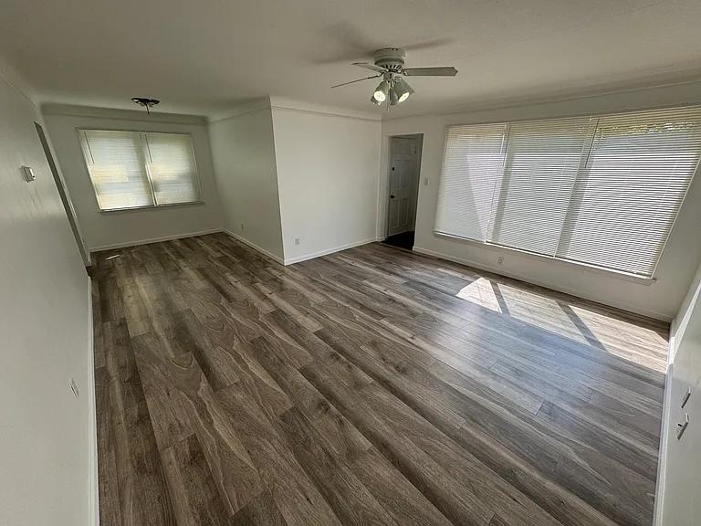 1411 Eastwood Ave — Photo 25